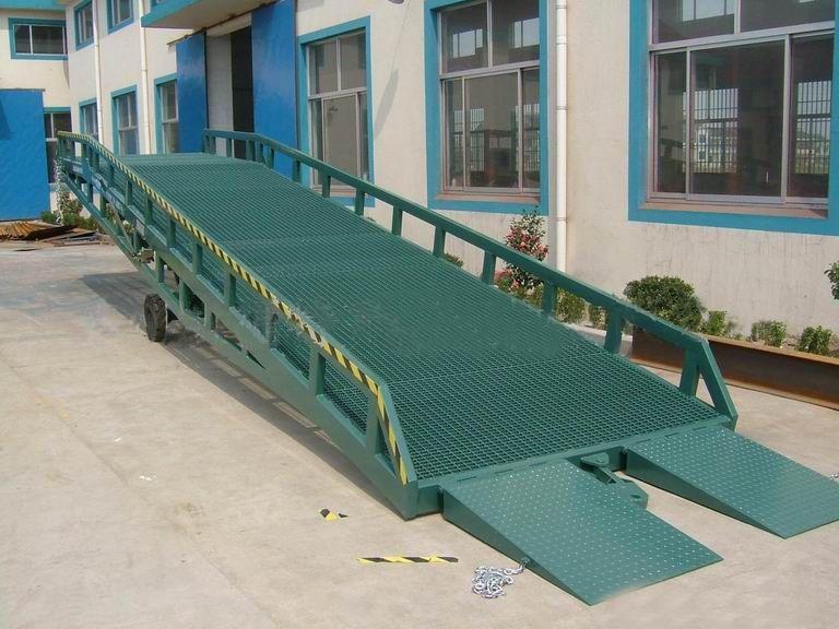 河北登车桥厂家